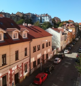 Pronájem bytu Praha 5, klidná ulice.