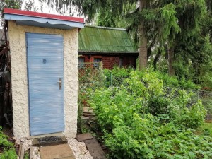 Chata k pronájmu - koupání v přehradě a rybaření v Jesenici - Jesenická přehrada, Druhé WC, splachovací - zděné na zahradě.