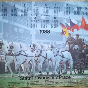 plakát koní-kalendář dostihové dny-Praha-Velká Chuchle-1988-státní závodiště v Praze-dostihy-koně-závody